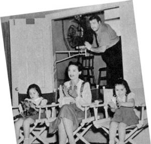 Lou Costello gives a preview for his favorite fans â his pretty wife and their two daughters, Patricia and Carole Lou