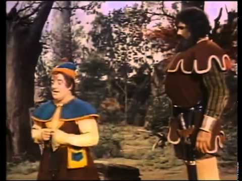 Lou Costello and Buddy Baer as the giant in Jack and the Beanstalk