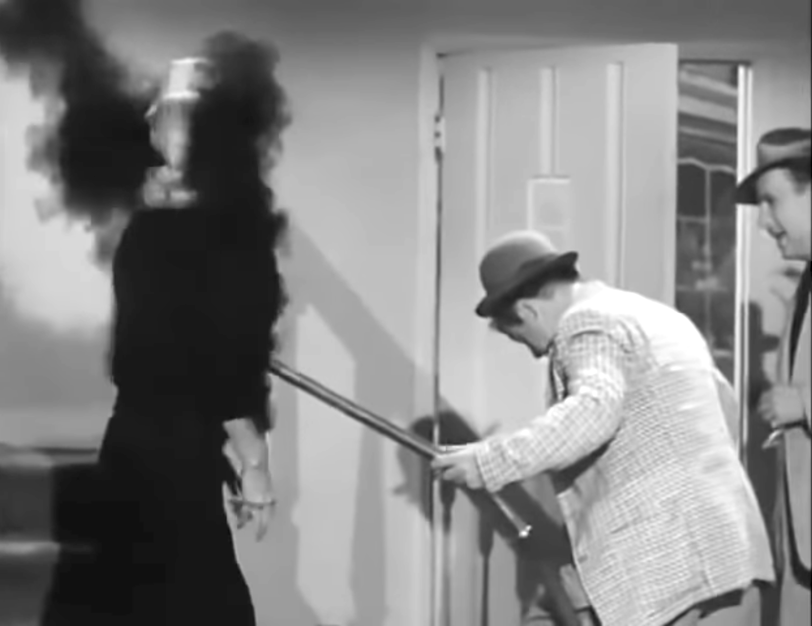 The Vacuum Cleaner Salesman - The Abbott and Costello Show, season 1