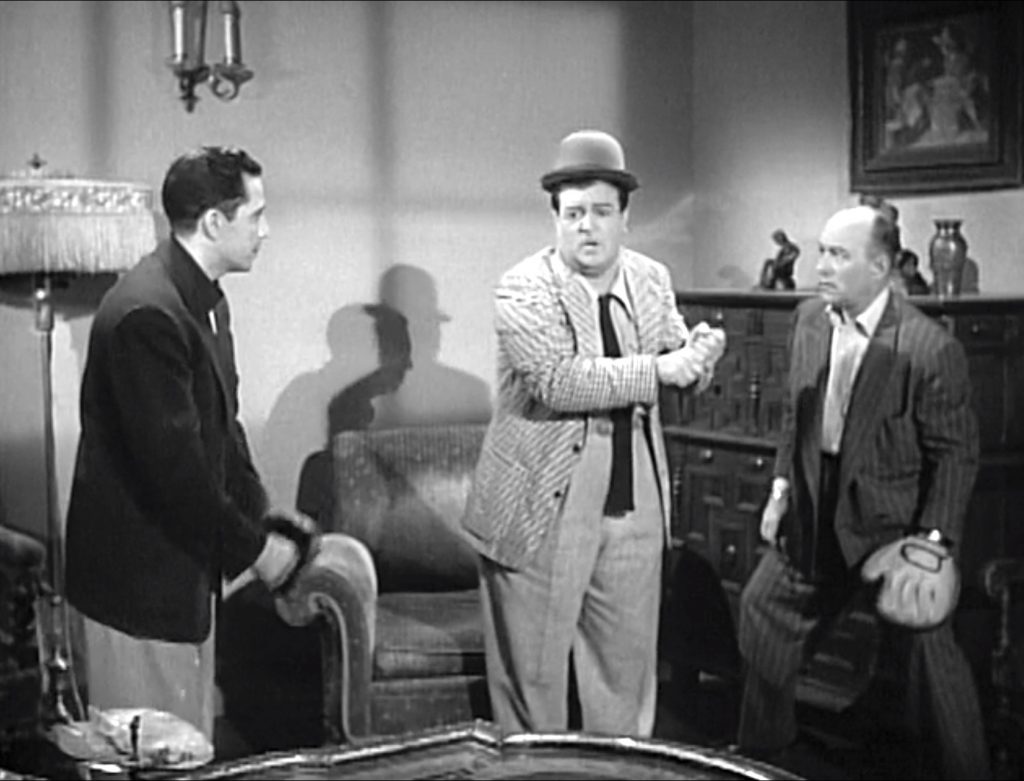 Lou Costello in an imaginary baseball game in "The Actors Home"