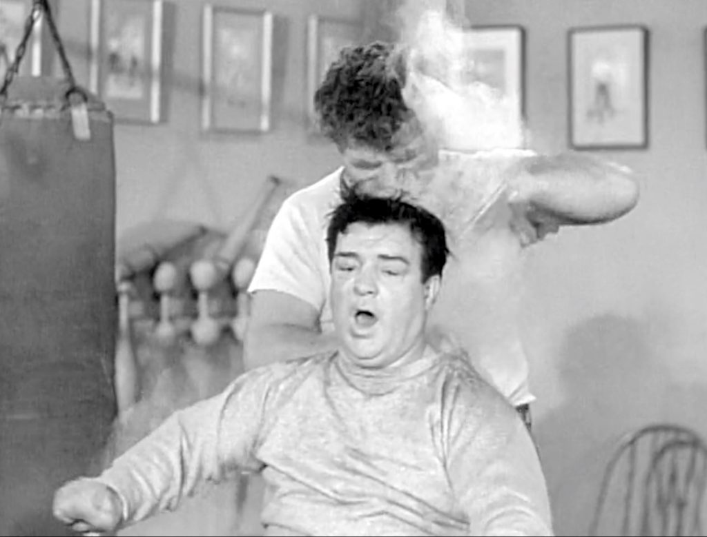 Lou Costello and the burning ligament in "Killer's Wife"