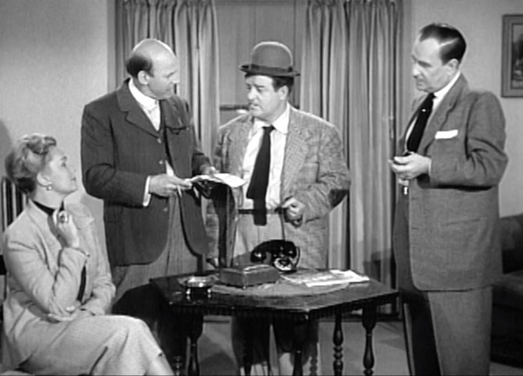 Sid Fields as Lou Costello's divorce lawyer in "Amnesia"