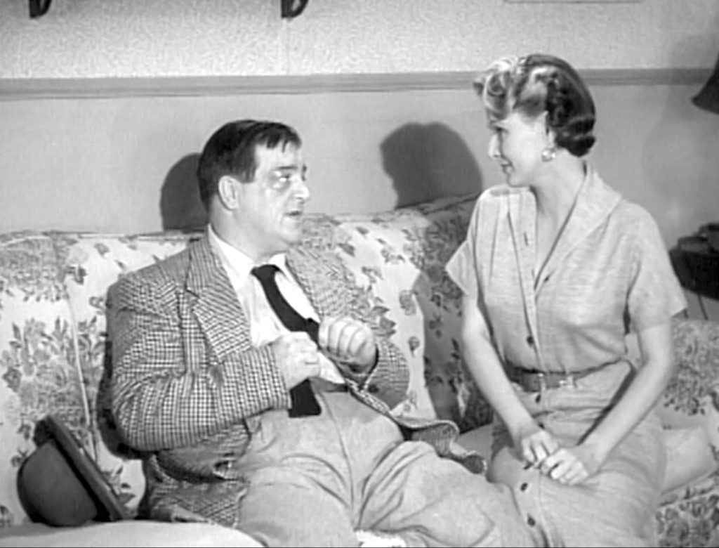 Lou Costello proposes to Agnes in "Wife Wanted"