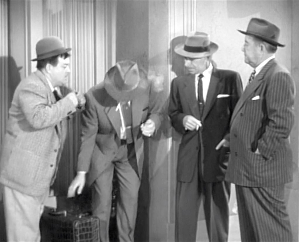 Bud Abbott almost gives the million dollars to the crooks!